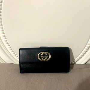 GG black wallet Gucci